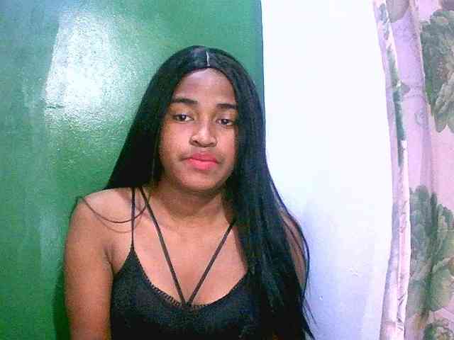 Blacksexy1 webcam