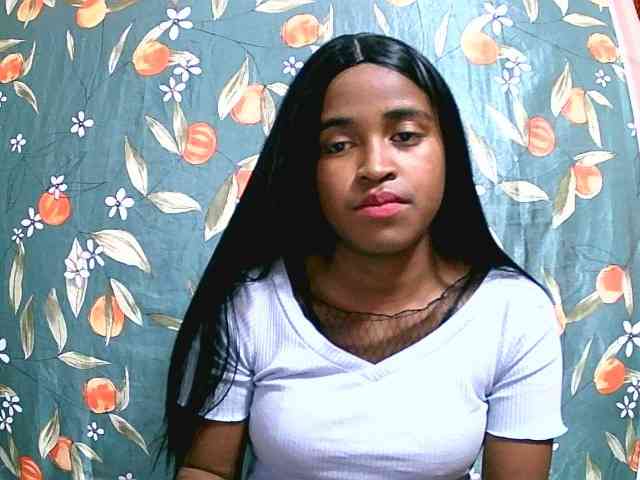 Blacksexy1 webcam