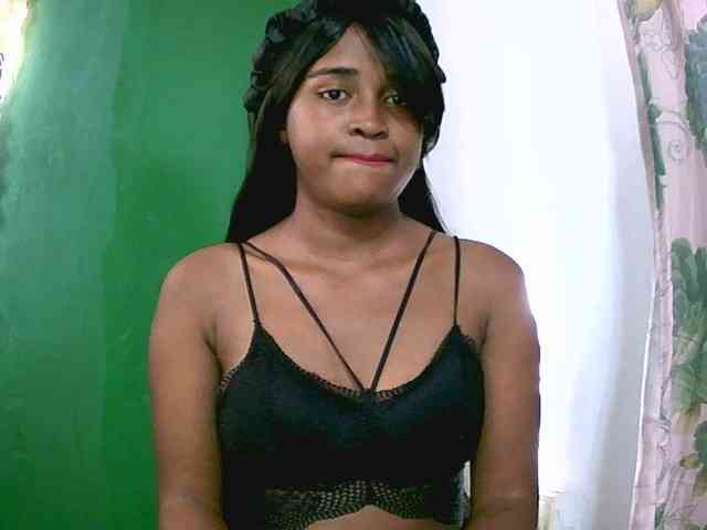 Blacksexy1 webcam