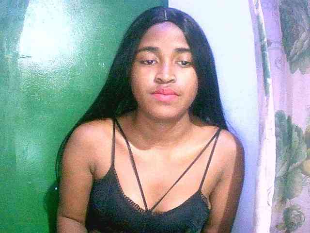 Blacksexy1 webcam