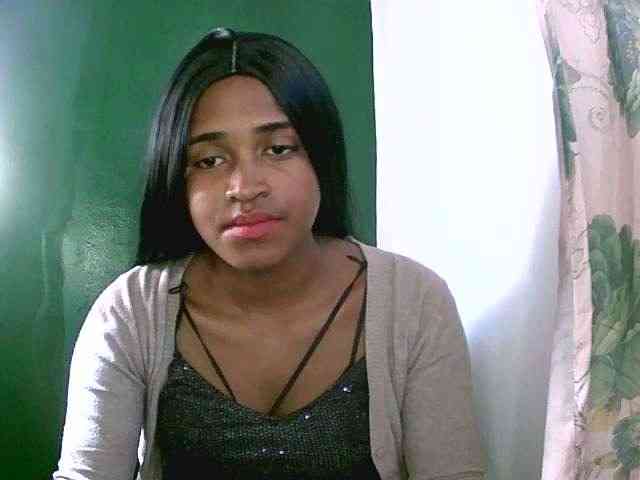 Blacksexy1 webcam