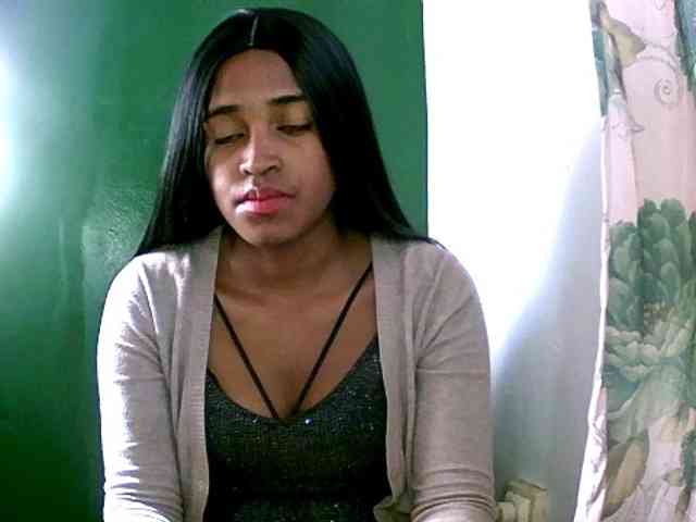 Blacksexy1 webcam
