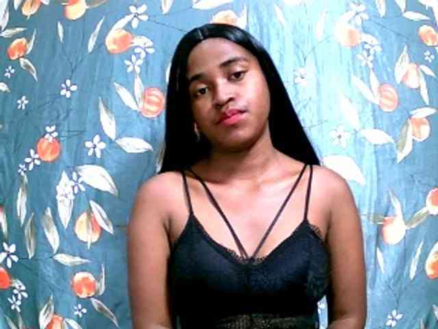 Blacksexy1 webcam