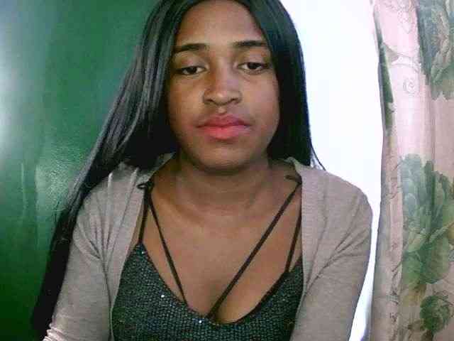 Blacksexy1 webcam