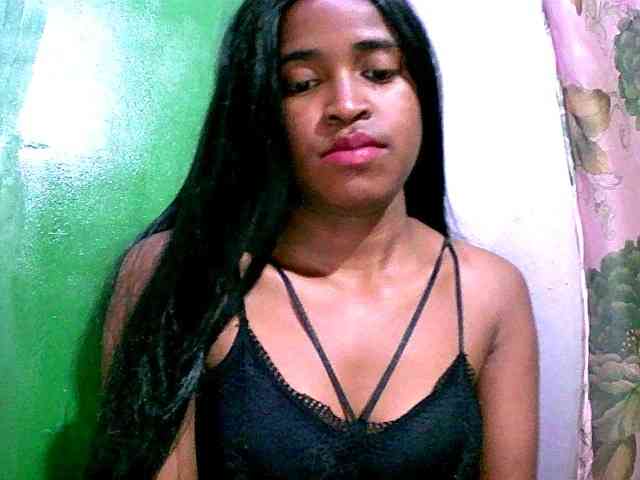 Blacksexy1 webcam