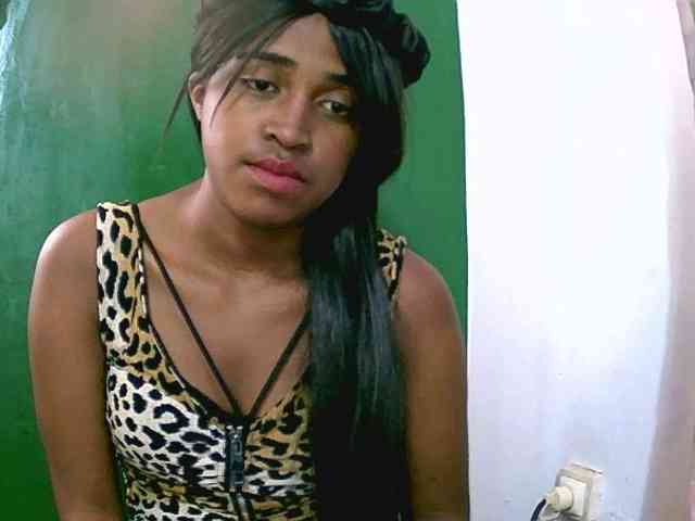 Blacksexy1 webcam