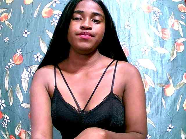 Blacksexy1 webcam