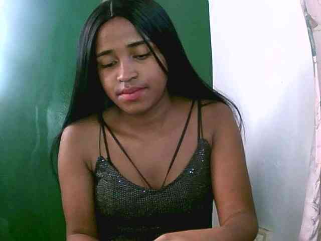 Blacksexy1 webcam
