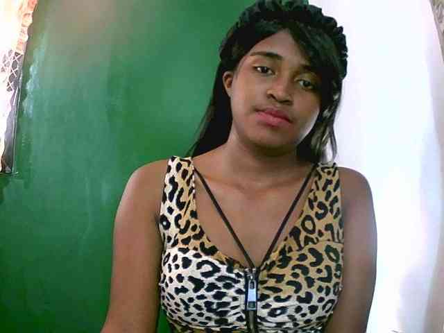Blacksexy1 webcam