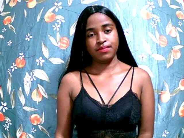 Blacksexy1 webcam