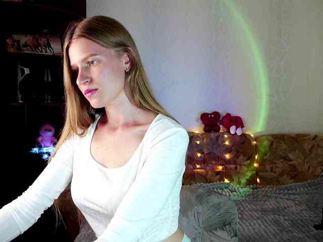 LunaEvan webcam