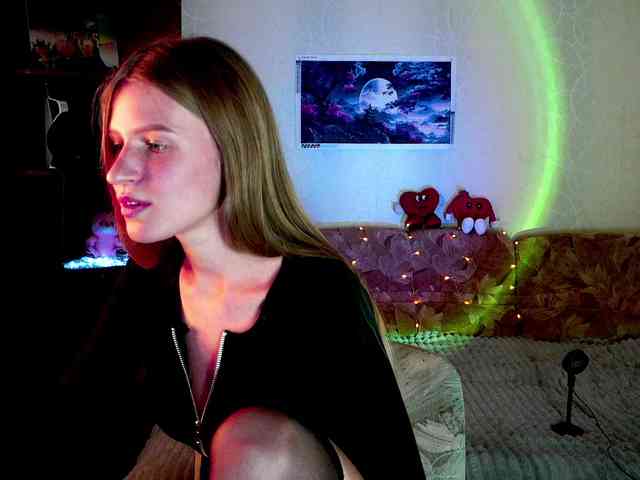 LunaEvan webcam