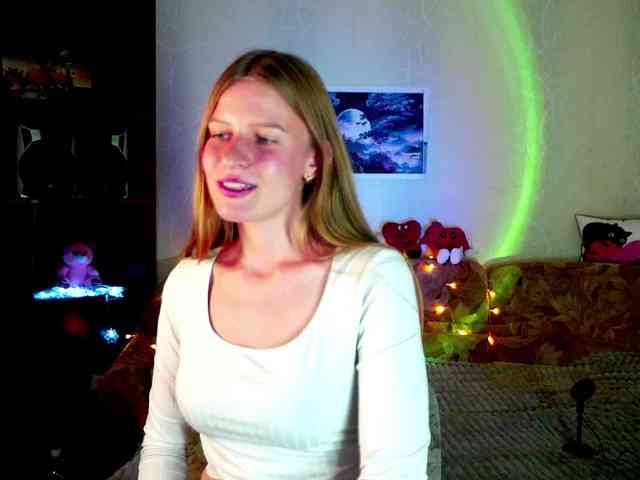 LunaEvan webcam