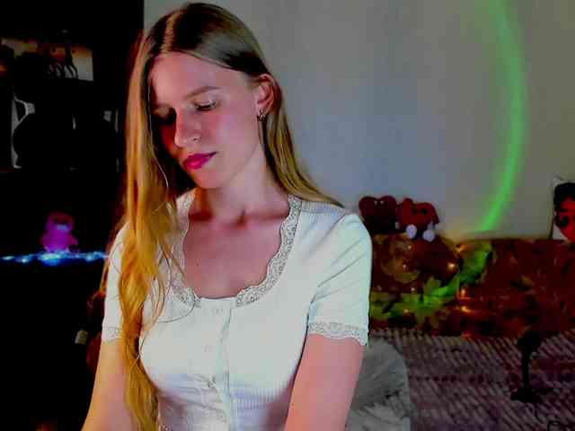 LunaEvan webcam