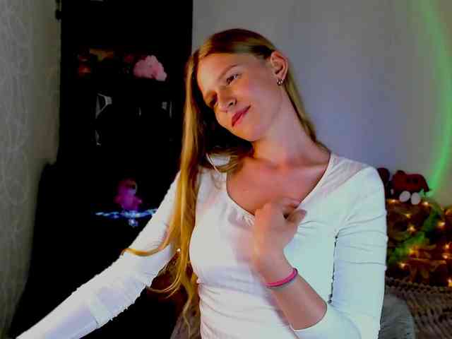 LunaEvan webcam