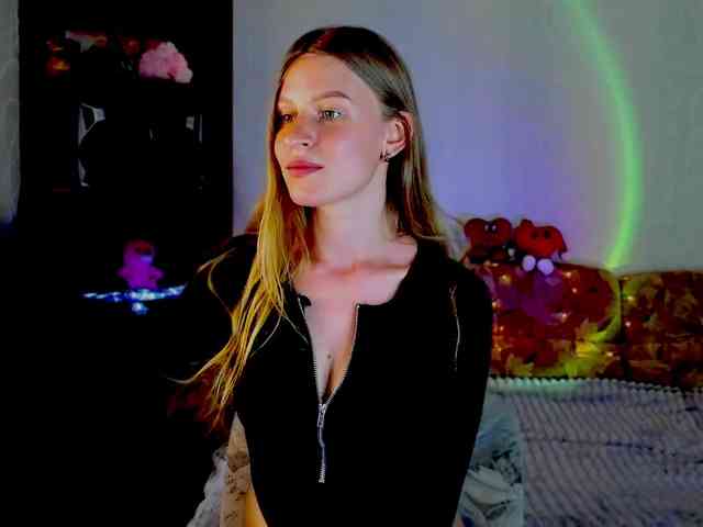 LunaEvan webcam