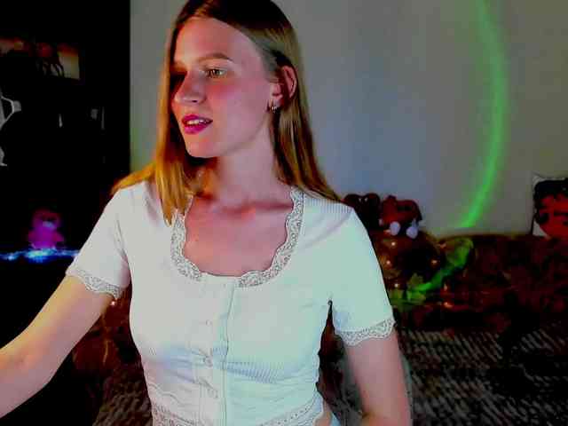 LunaEvan webcam