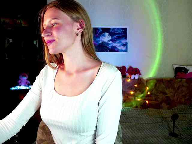 LunaEvan webcam