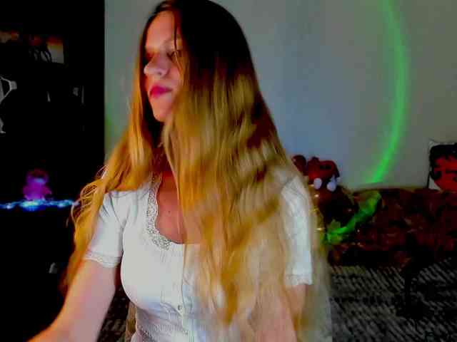 LunaEvan webcam
