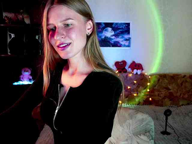 LunaEvan webcam