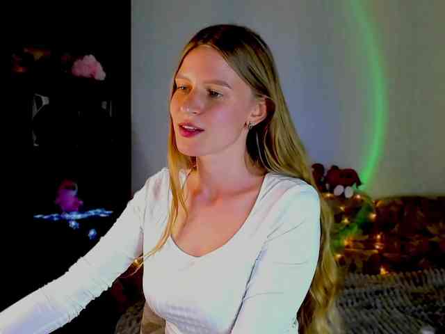 LunaEvan webcam