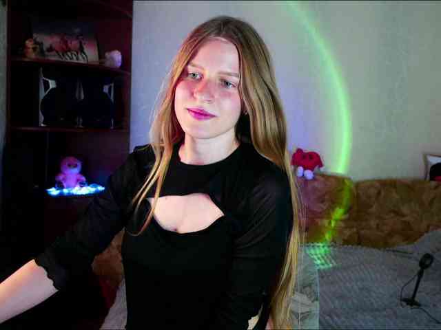 LunaEvan webcam