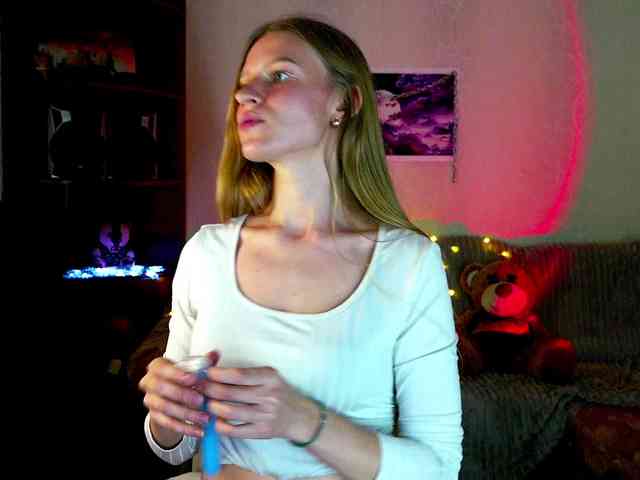 LunaEvan webcam