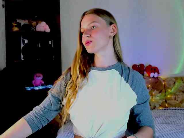 LunaEvan webcam