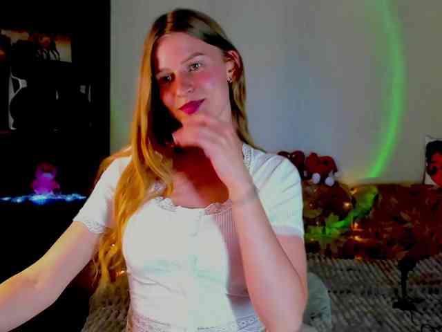 LunaEvan webcam