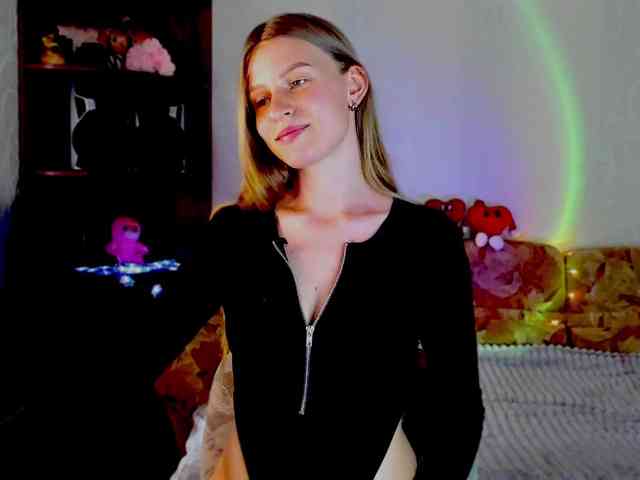 LunaEvan webcam
