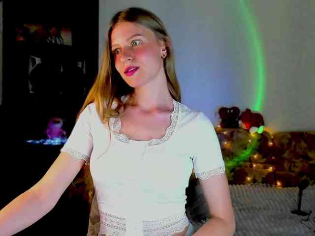 LunaEvan webcam