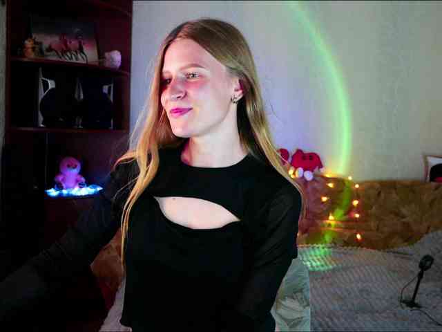 LunaEvan webcam