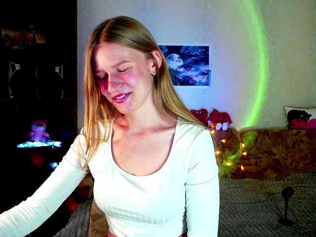 LunaEvan webcam