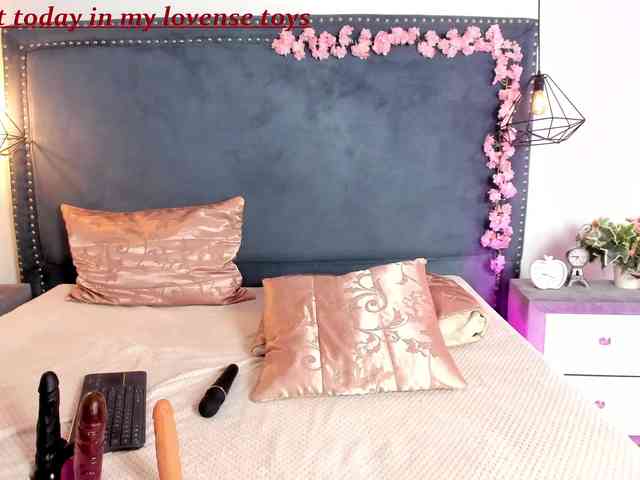 MadissonBonne webcam