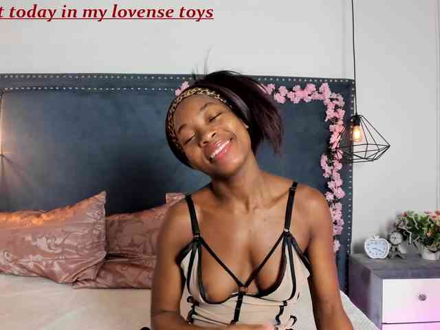 MadissonBonne webcam