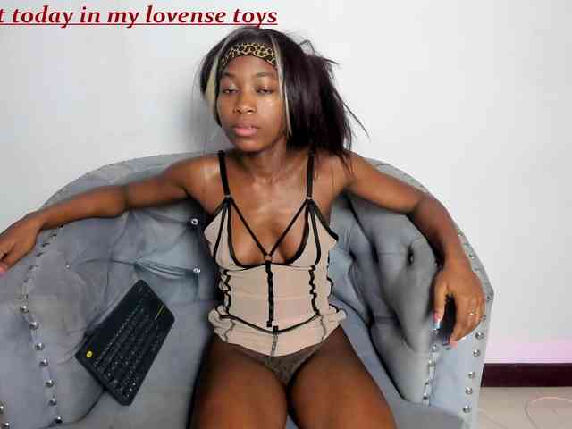 MadissonBonne webcam