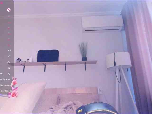 naomimisora webcam
