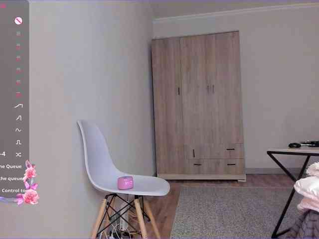 naomimisora webcam