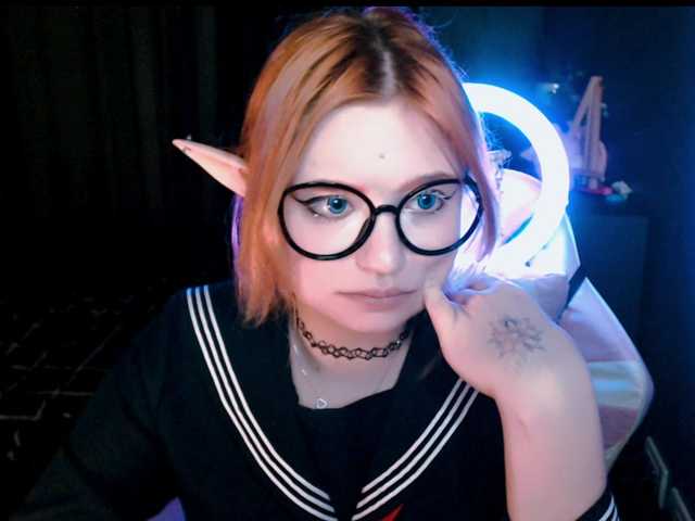 mymoonstar's BongaCams show and profile