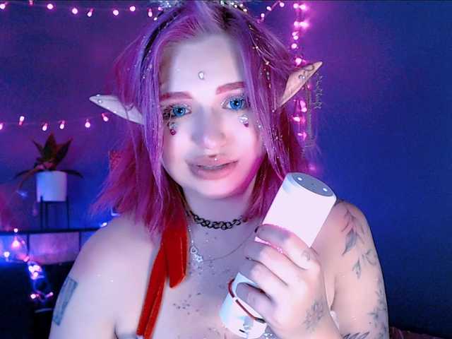 mymoonstar's BongaCams show and profile