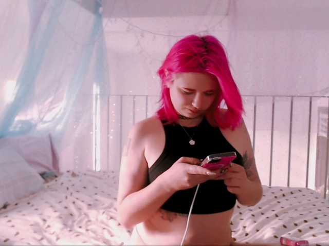 mymoonstar's BongaCams show and profile