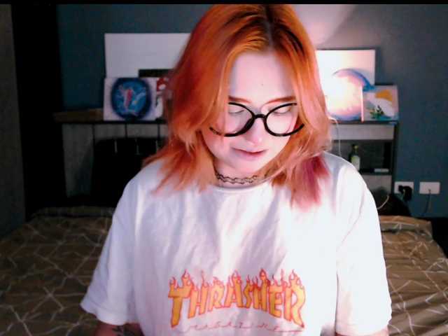 mymoonstar's BongaCams show and profile