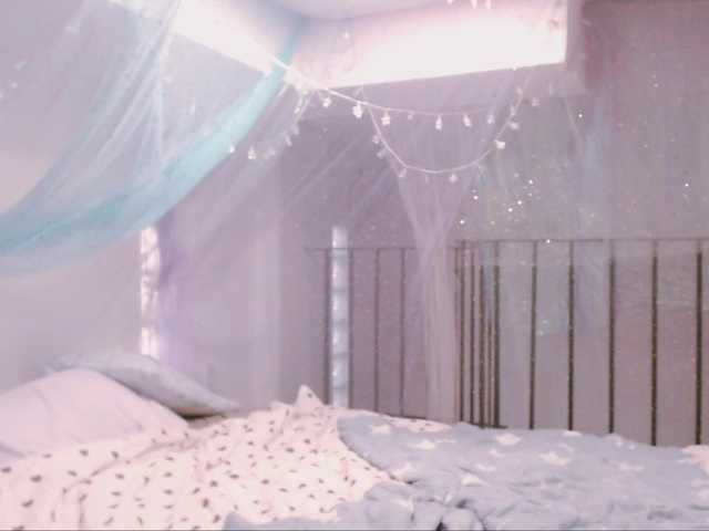 mymoonstar's BongaCams show and profile