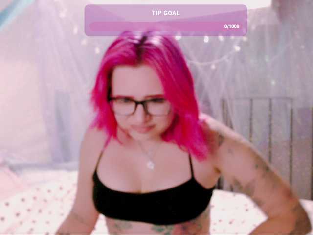 mymoonstar's BongaCams show and profile