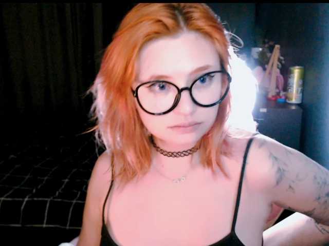 mymoonstar's BongaCams show and profile