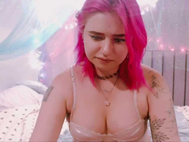 mymoonstar live cam profile