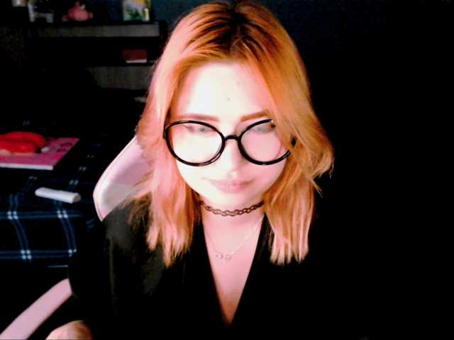 mymoonstar's BongaCams show and profile