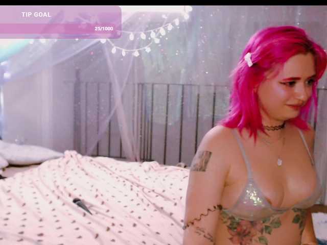 mymoonstar's BongaCams show and profile