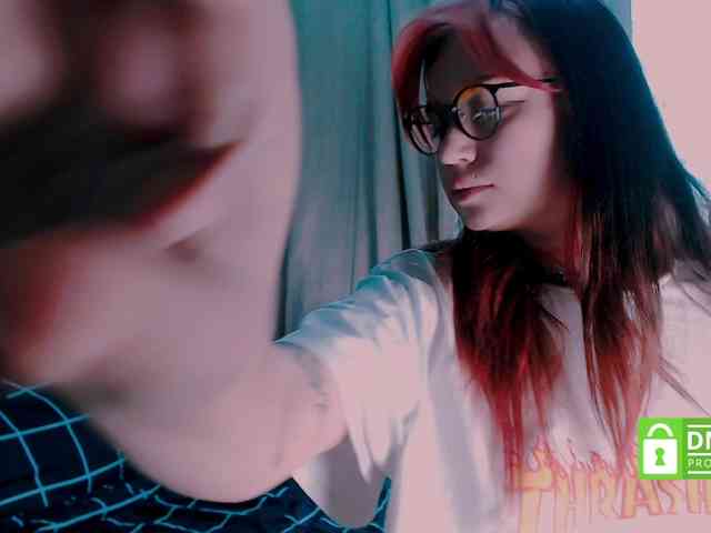 live sex show Mymoonstar
