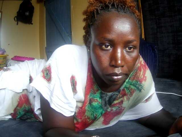 sweet-joy webcam bongacams model stream image